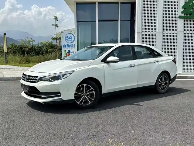 Venucia D60