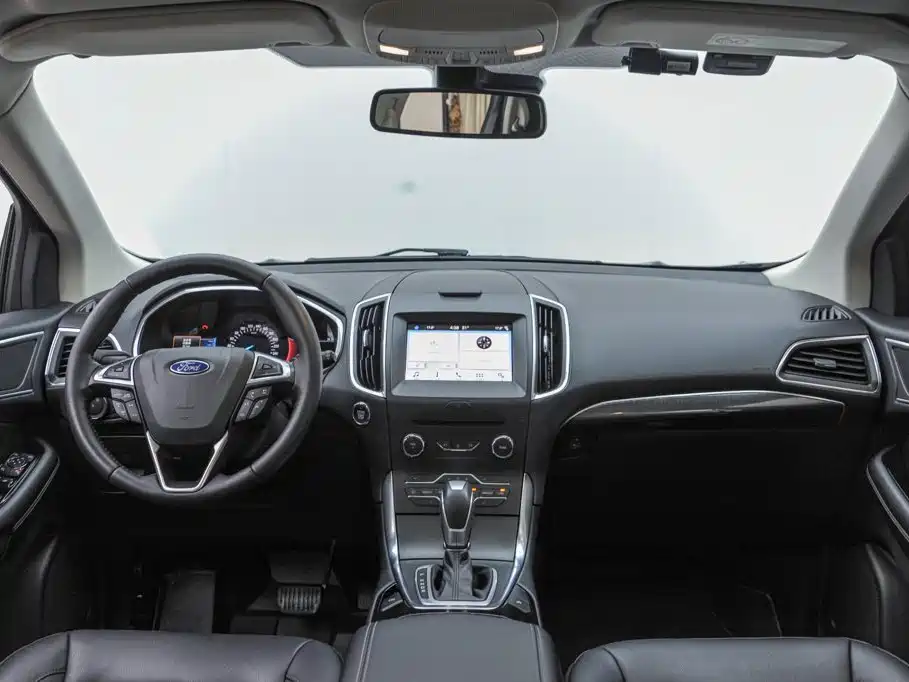 Ford Edge — миниатюра 9