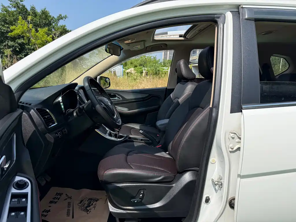 Baojun 560 — миниатюра 6