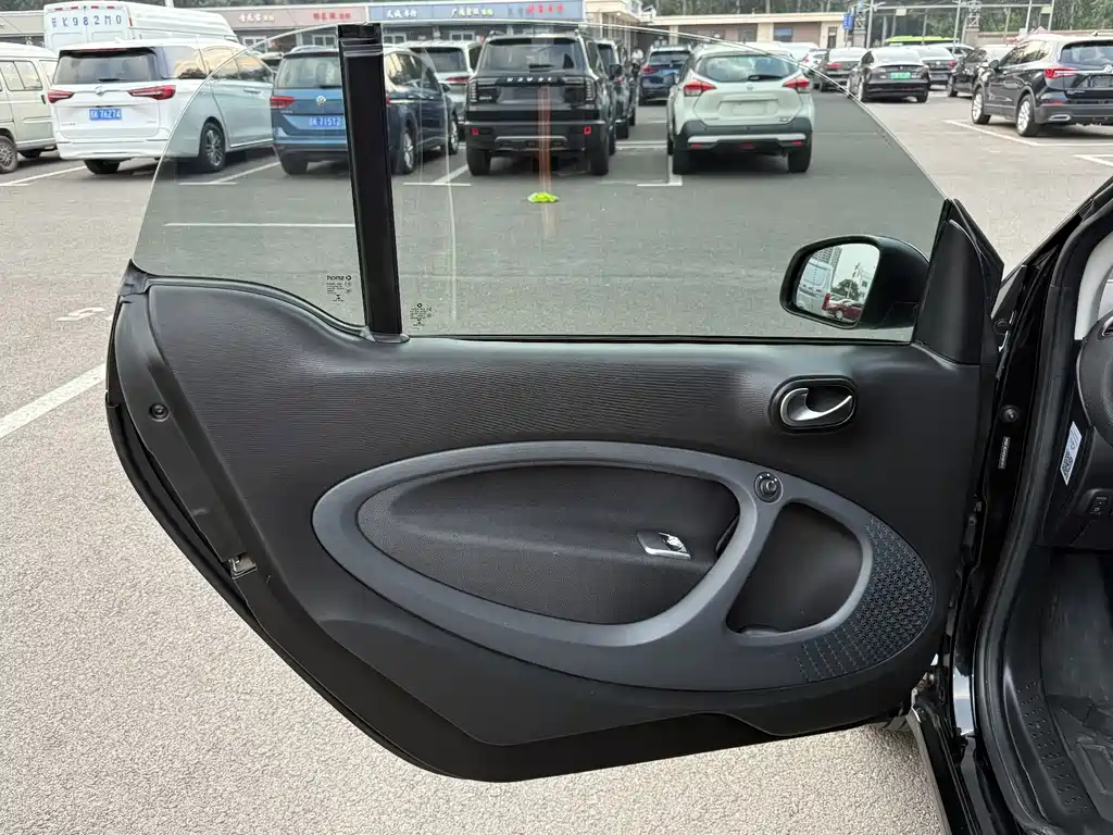 smart Smart Fortwo — миниатюра 11