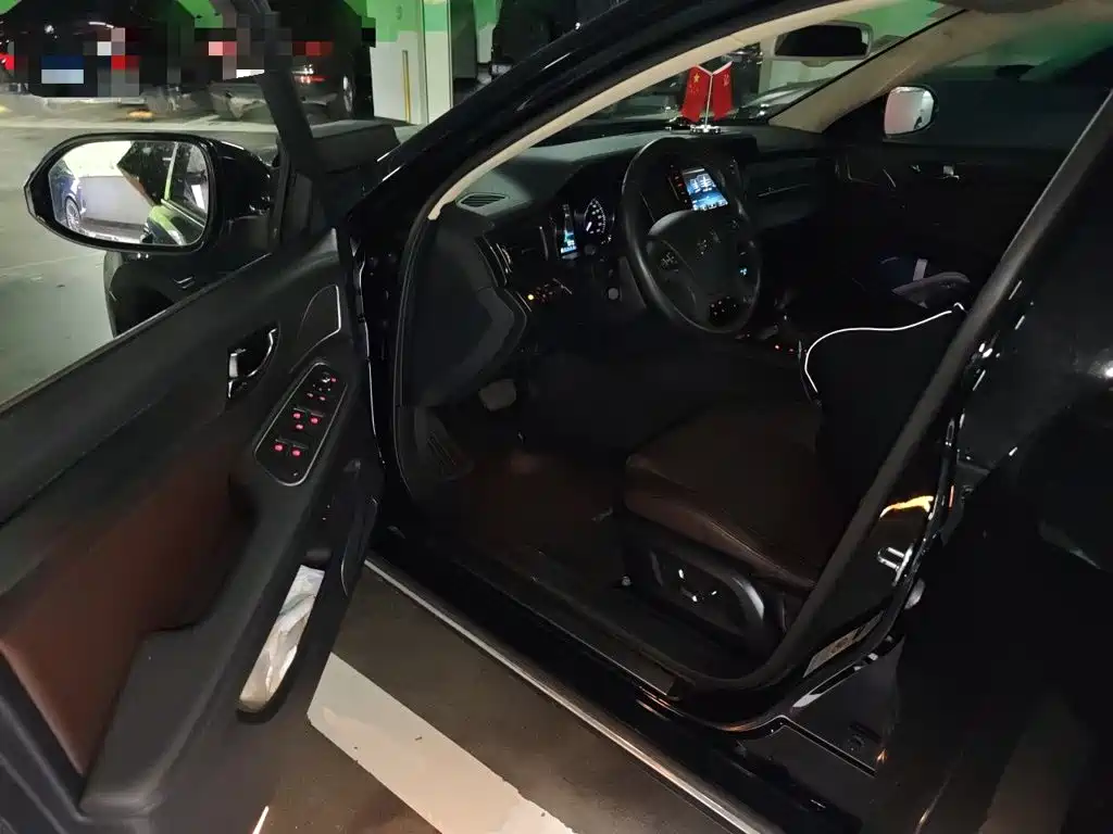 Hongqi Hongqi H7 — миниатюра 17