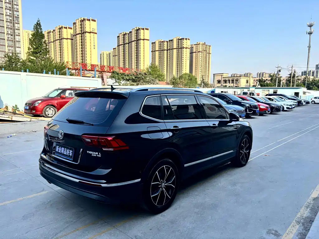 Volkswagen Tiguan L L 2019 330TSI AT Luxury VI