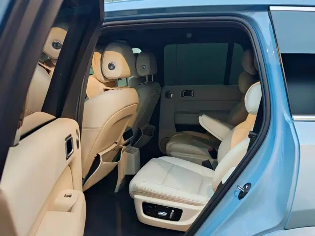 Li Auto L8 2025 Ultra