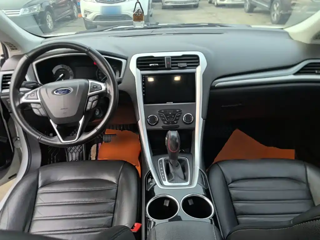 Ford Mondeo — миниатюра 10