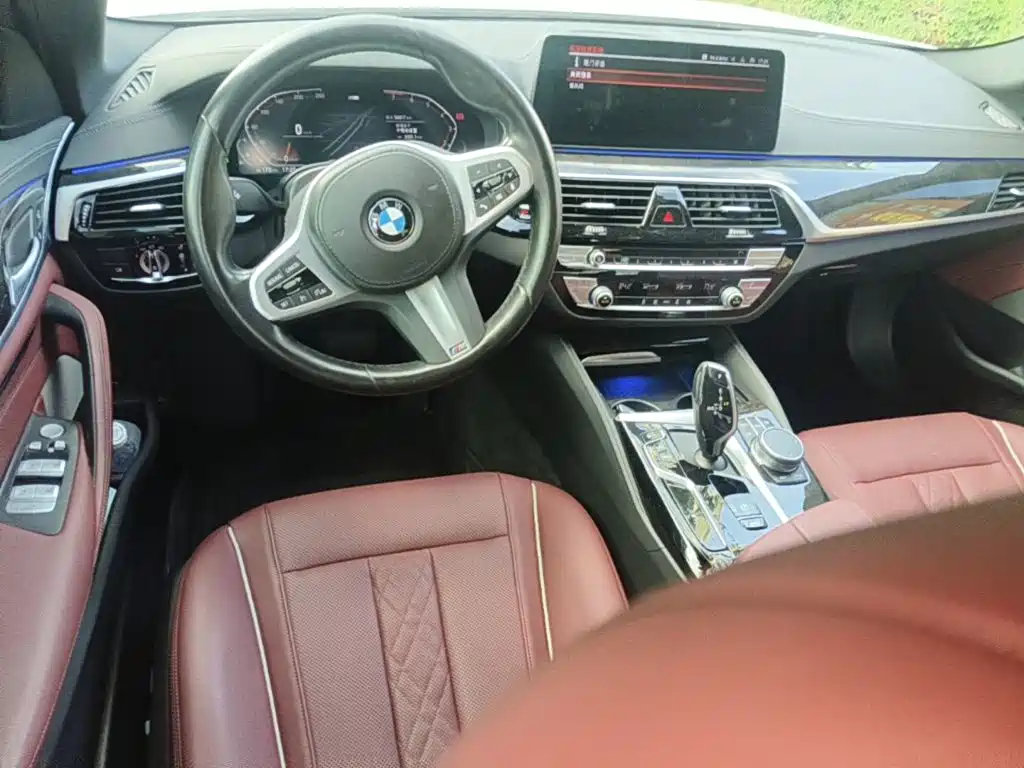 BMW 5 Series — миниатюра 14
