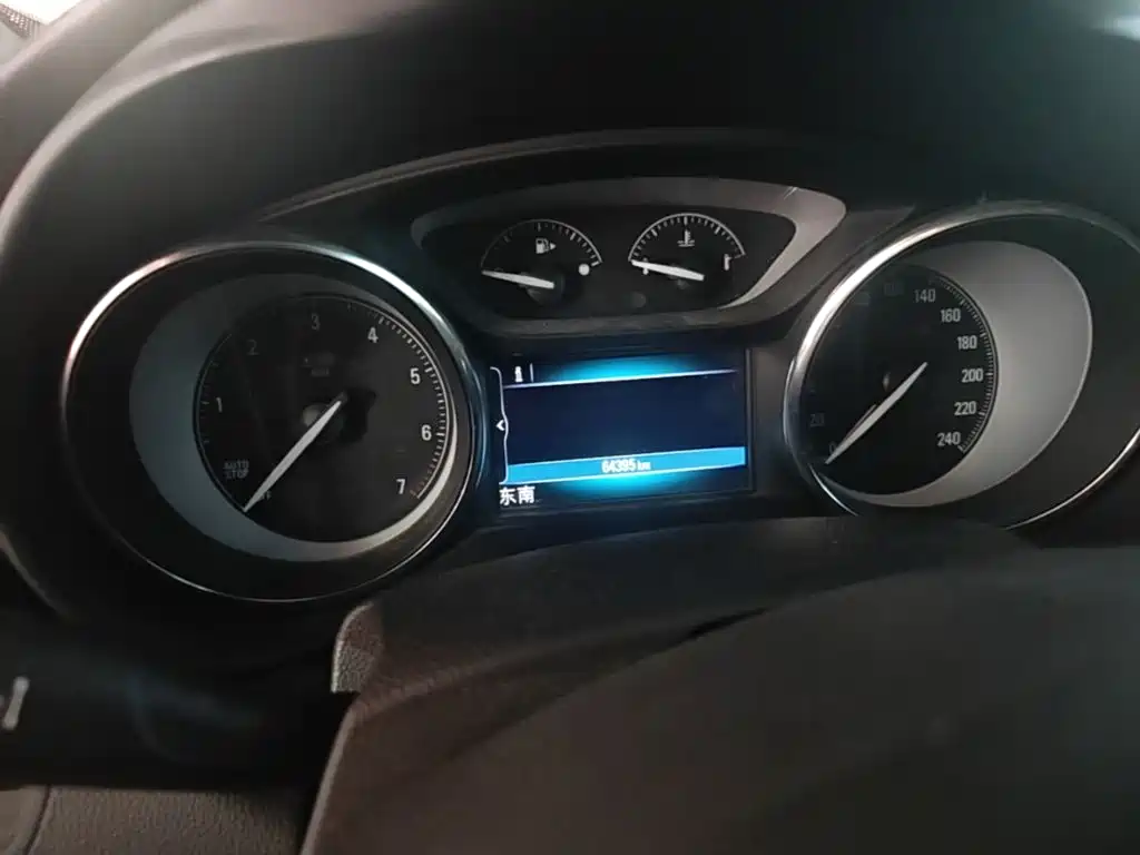 Buick Envision Plus — миниатюра 5