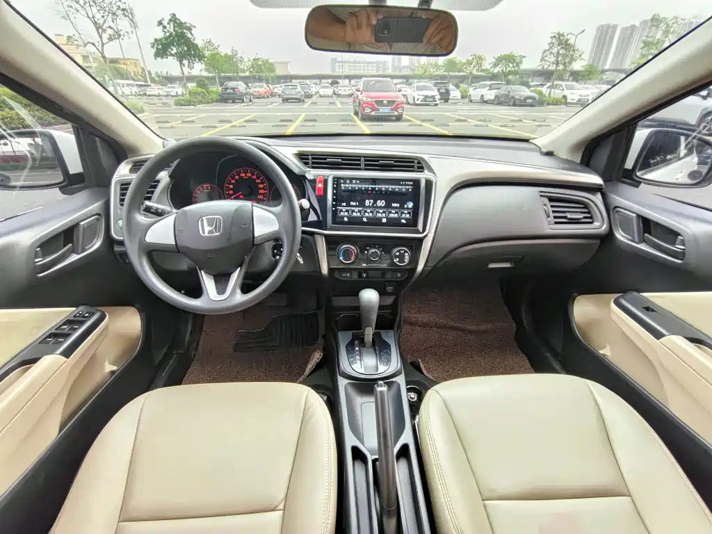 Honda City 1.5L CVT Comfort Edition, фото 13
