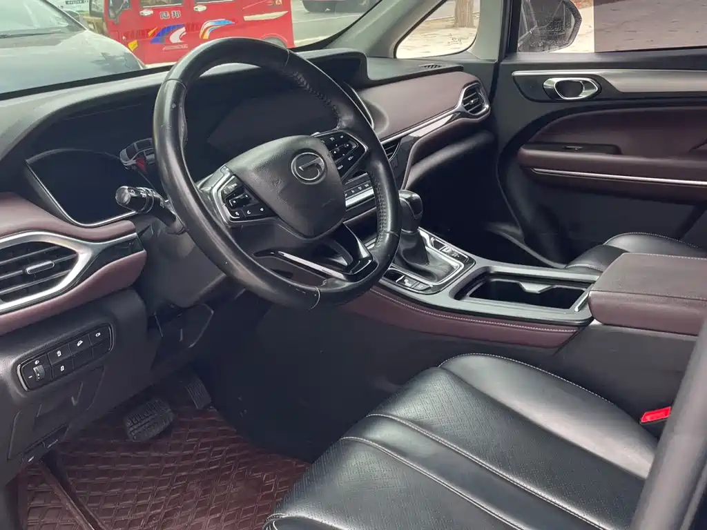 GAC M6 2021 270T DCT Luxury ( мест)