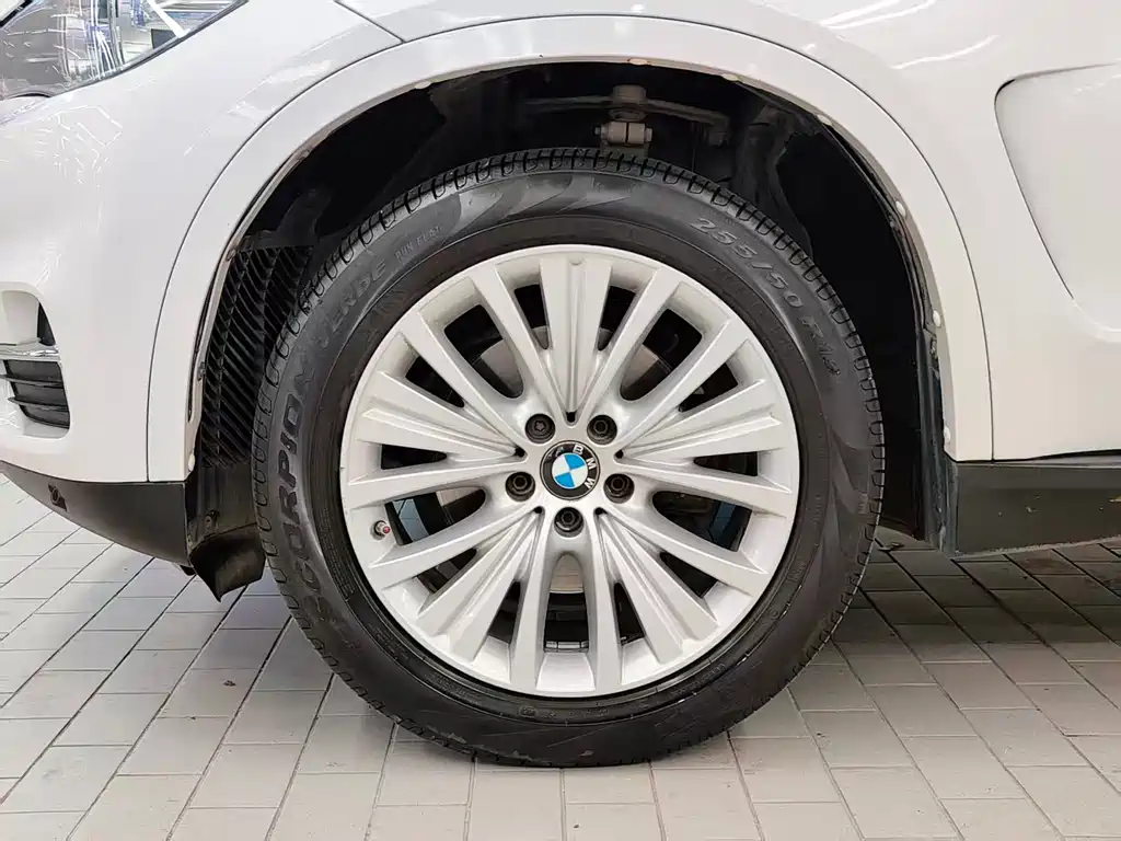 BMW X5 2015 xDrive28i
