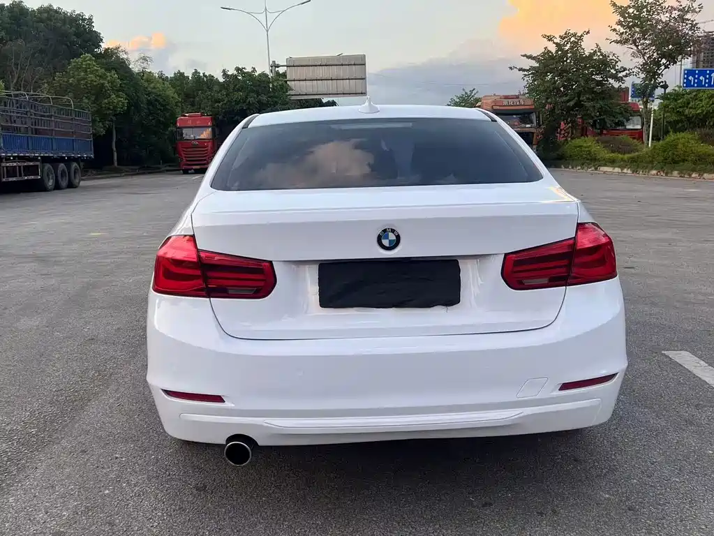 BMW 3 Series — миниатюра 6