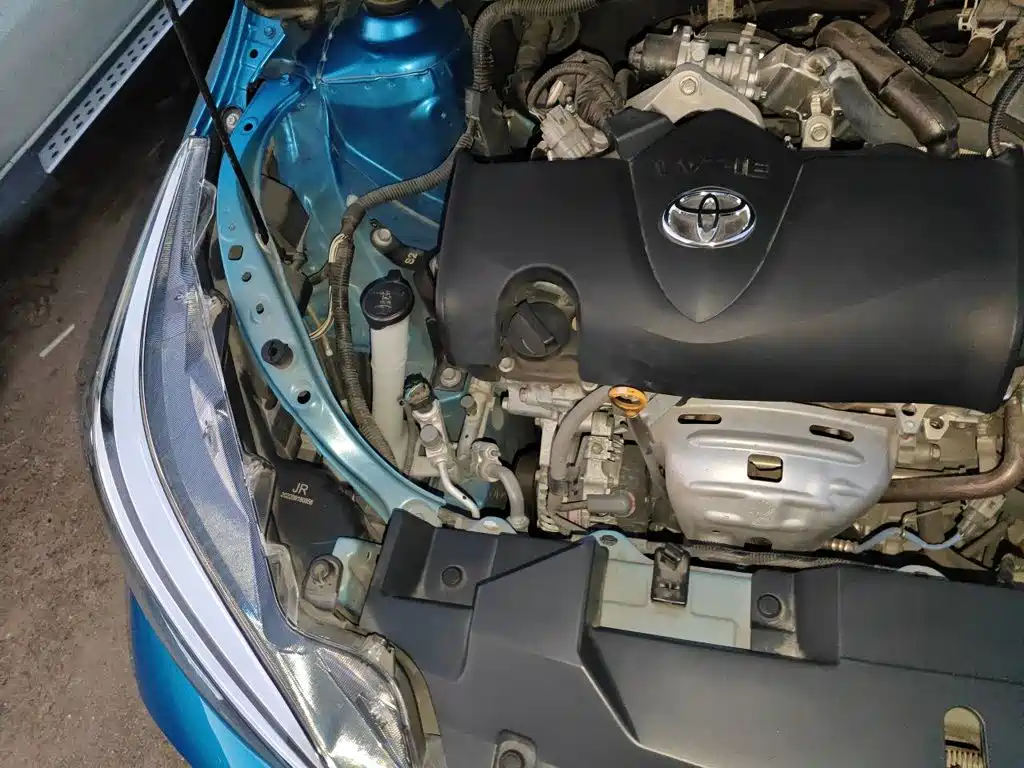Toyota Yaris L — миниатюра 19