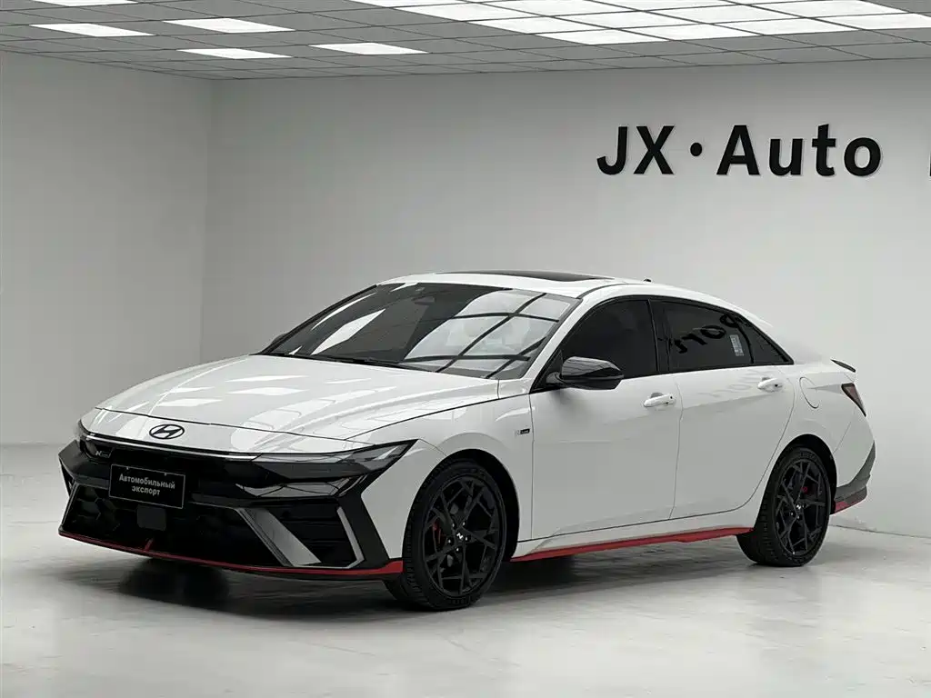 Hyundai Elantra 2024