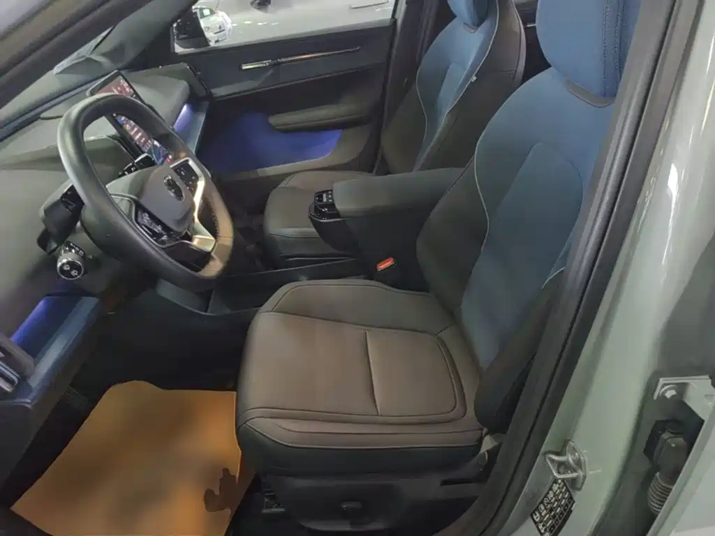 Volvo EX30 — миниатюра 15