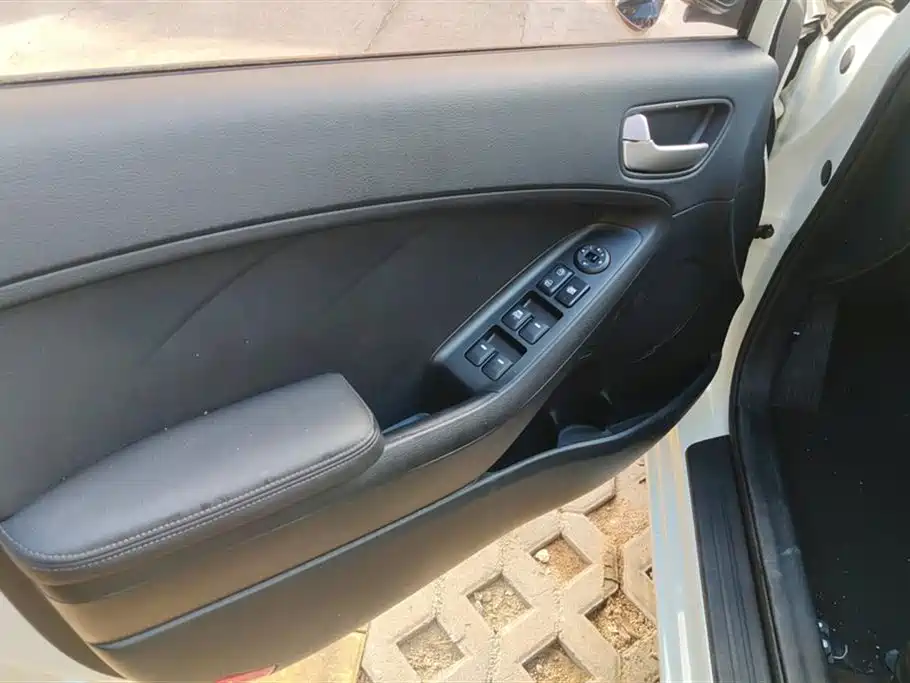 Kia K3 2016 1.6L AT GL