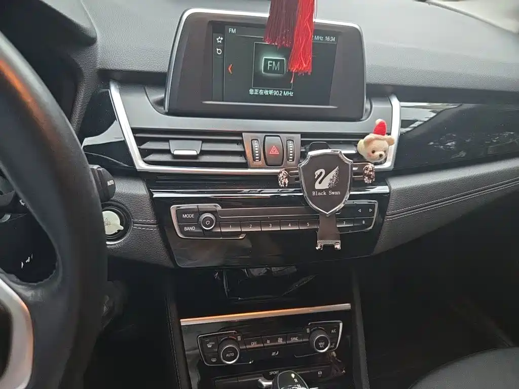 BMW 2 Series Active Tourer — миниатюра 9