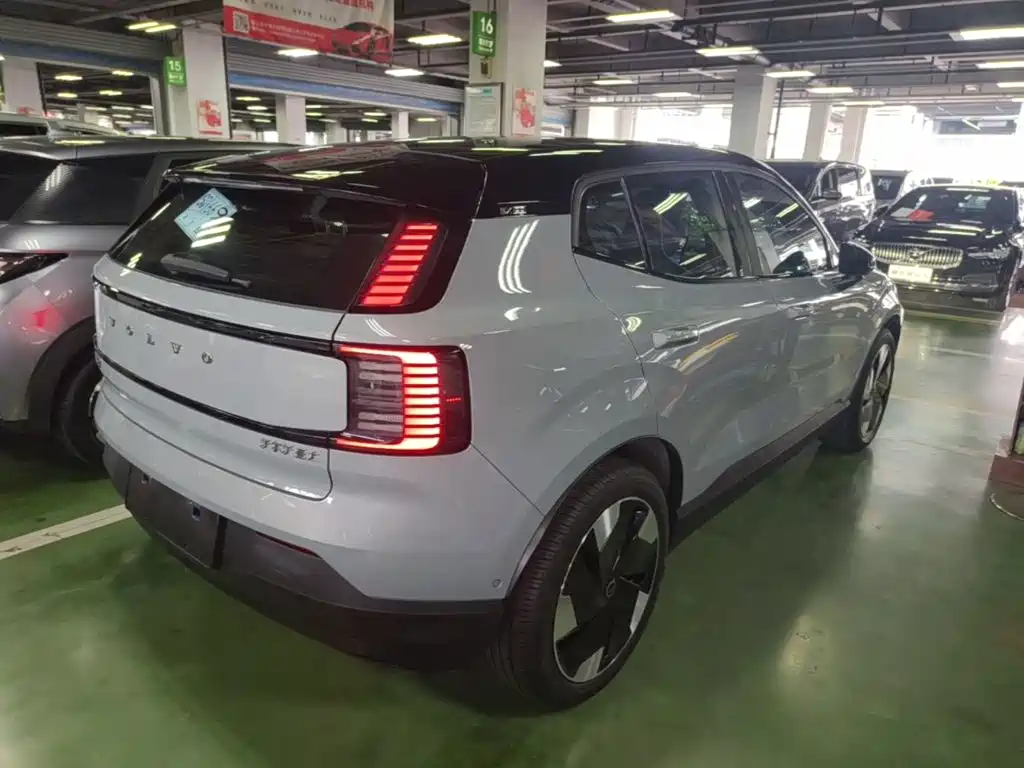 Volvo EX30 — миниатюра 7