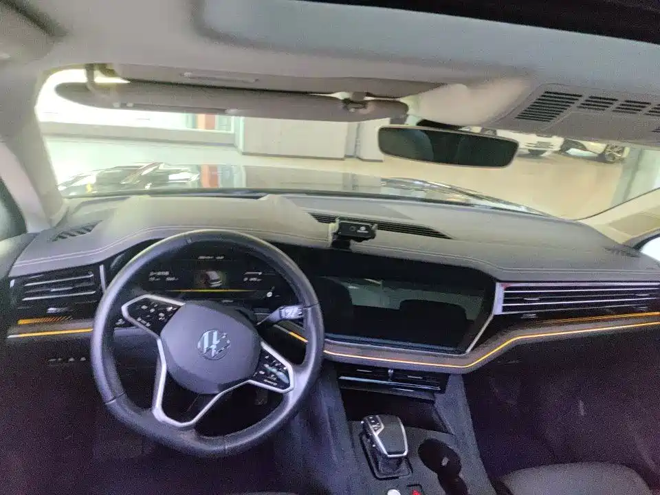Volkswagen Touareg — миниатюра 5