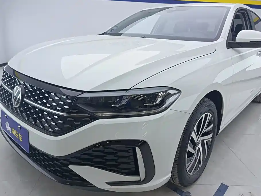 Volkswagen Lavida — миниатюра 5
