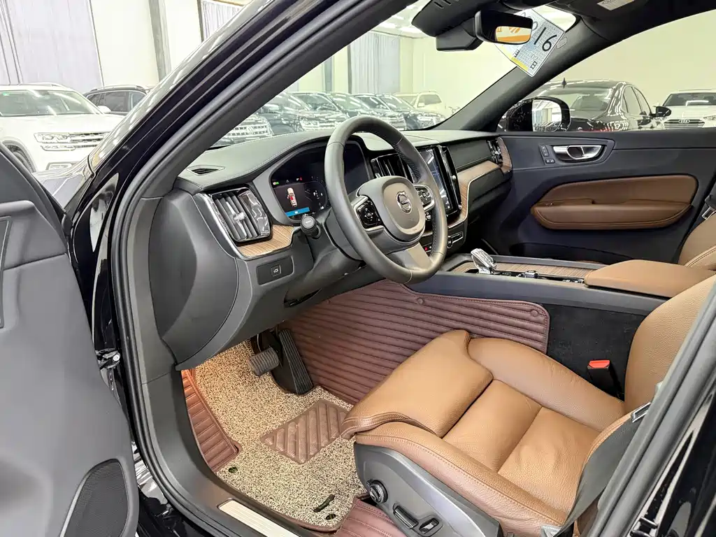 Volvo XC60 — миниатюра 4