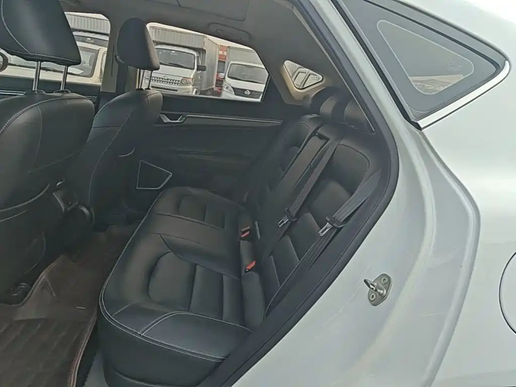 Geely Emgrand GS — миниатюра 17