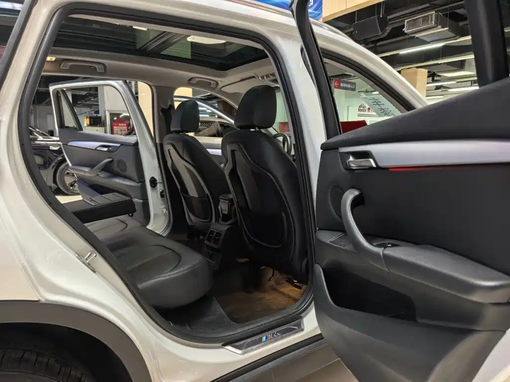 BMW X1 — миниатюра 8