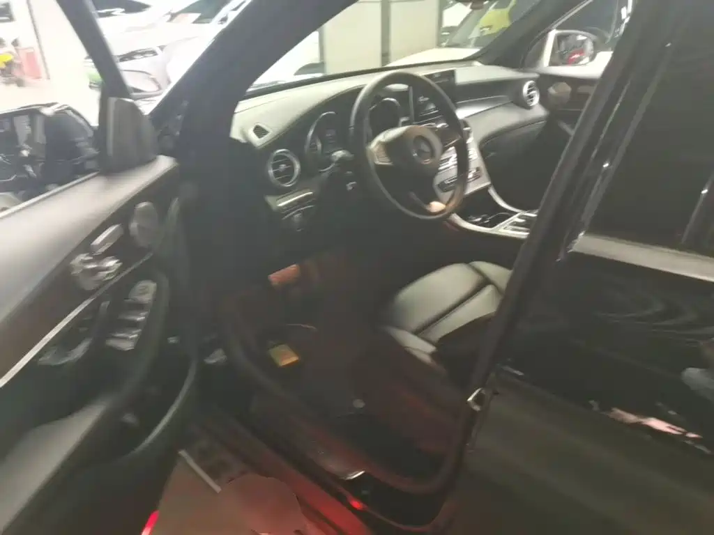 Mercedes-Benz GLC — миниатюра 15