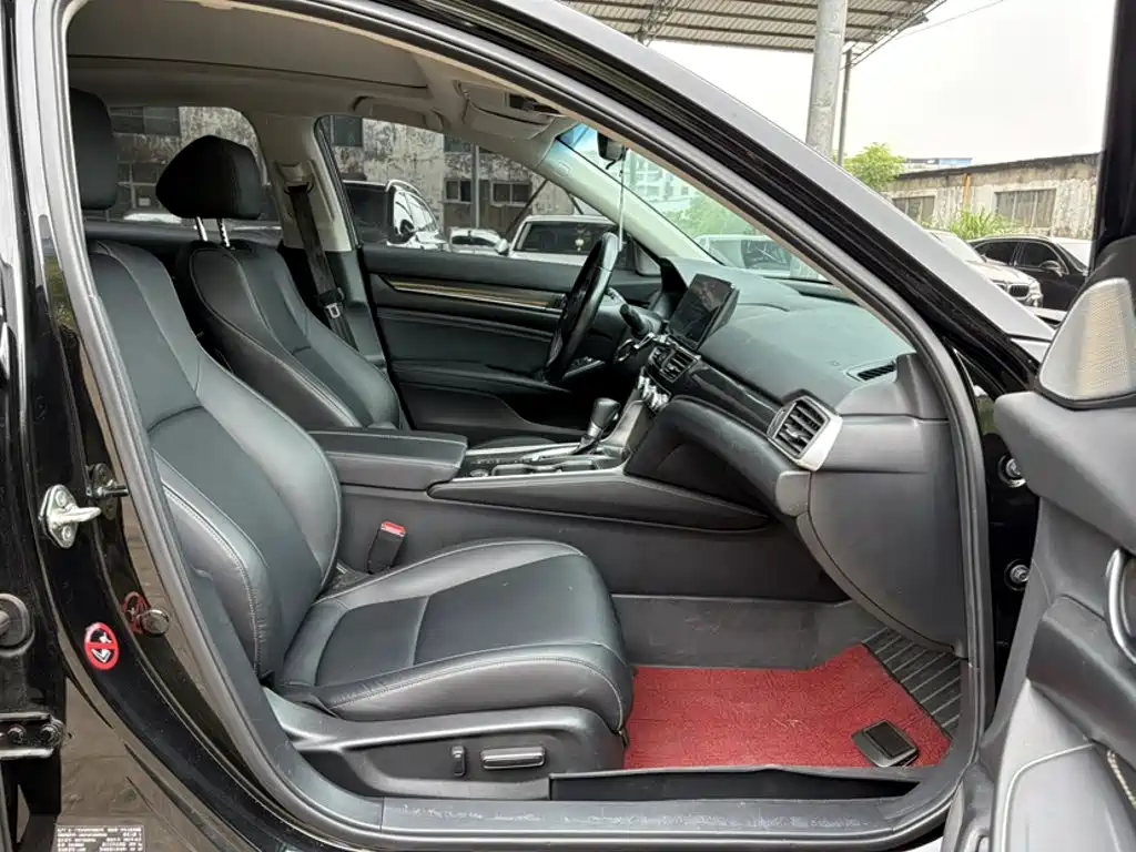 Honda Accord 2022 260TURBO Luxury