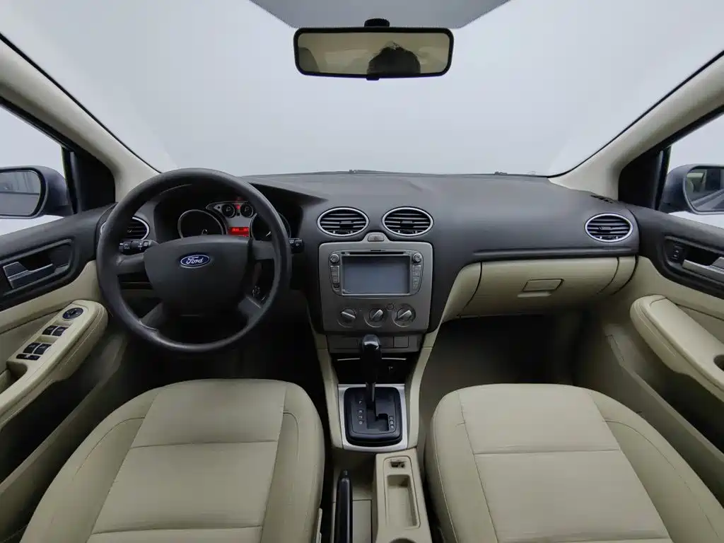 Ford Focus — миниатюра 5