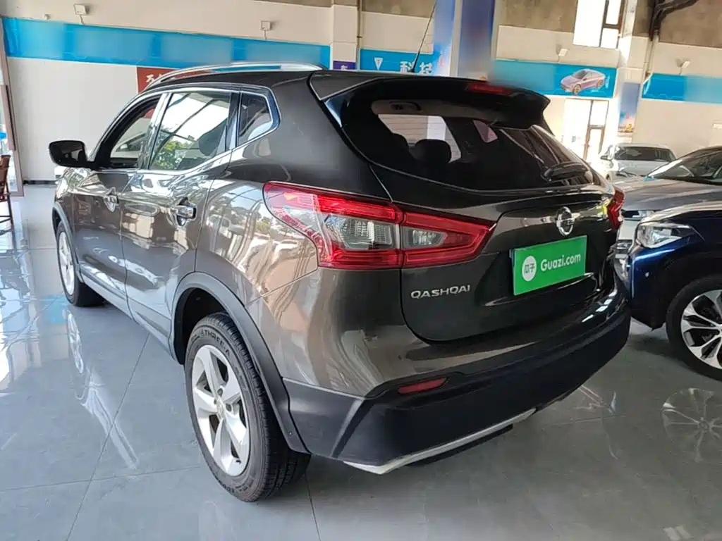 Nissan Qashqai — миниатюра 5