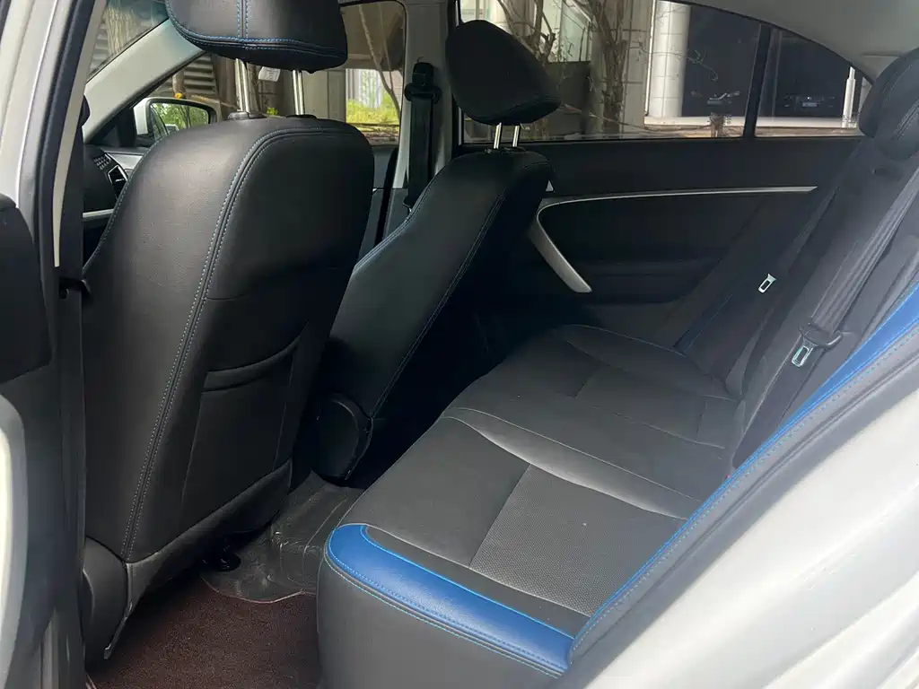 Geely Emgrand 2017 EV300 Elite