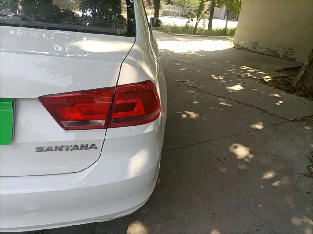 Volkswagen Santana — миниатюра 8