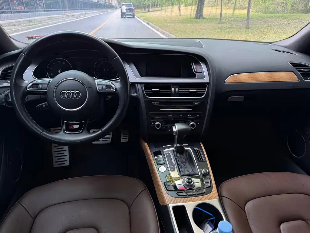 Audi A4L — миниатюра 13
