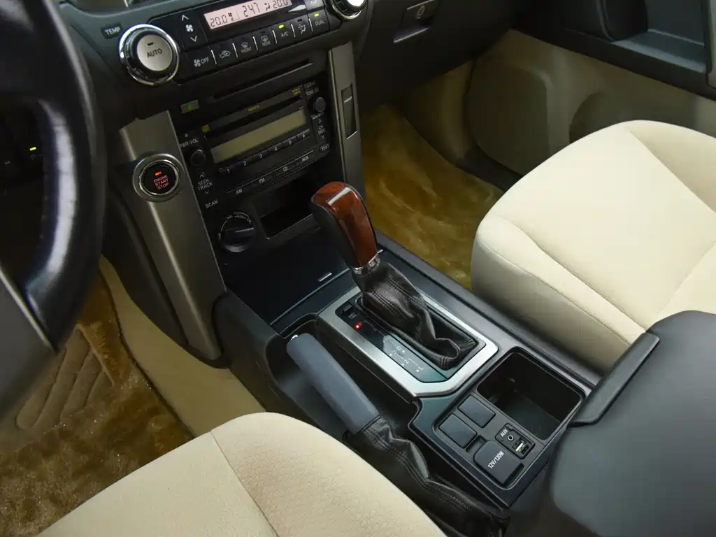 Toyota Prado (Import) — миниатюра 10