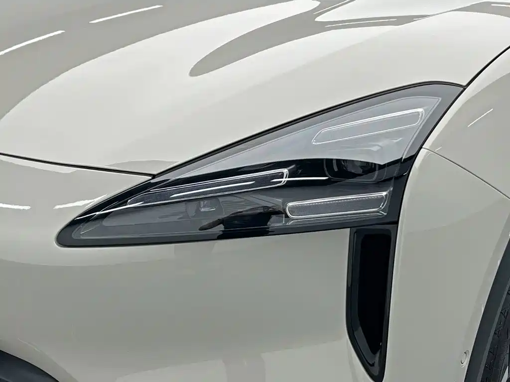 Baojun Yunhai — миниатюра 9
