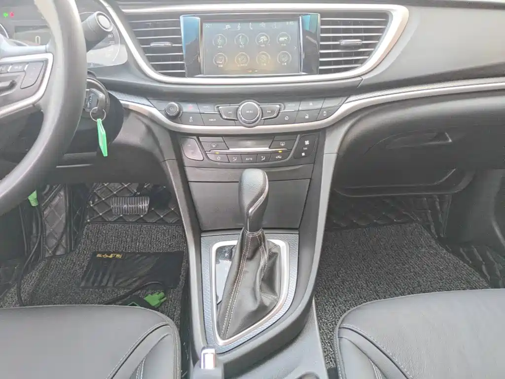 Buick Excelle — миниатюра 13