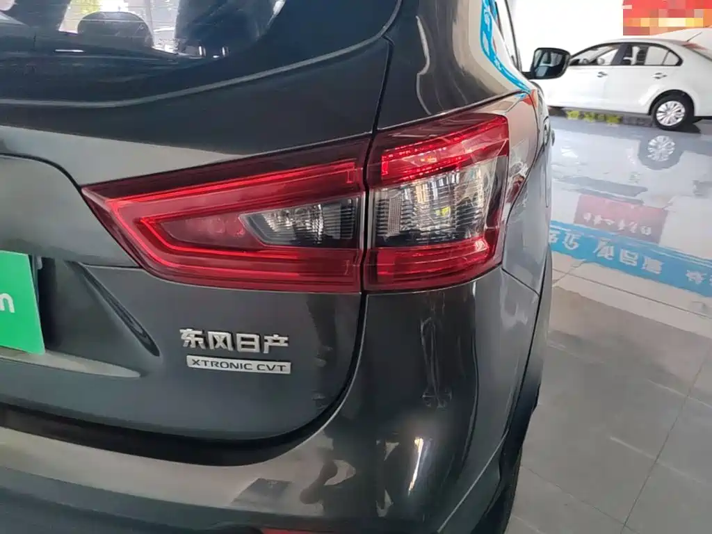 Nissan Qashqai — миниатюра 8