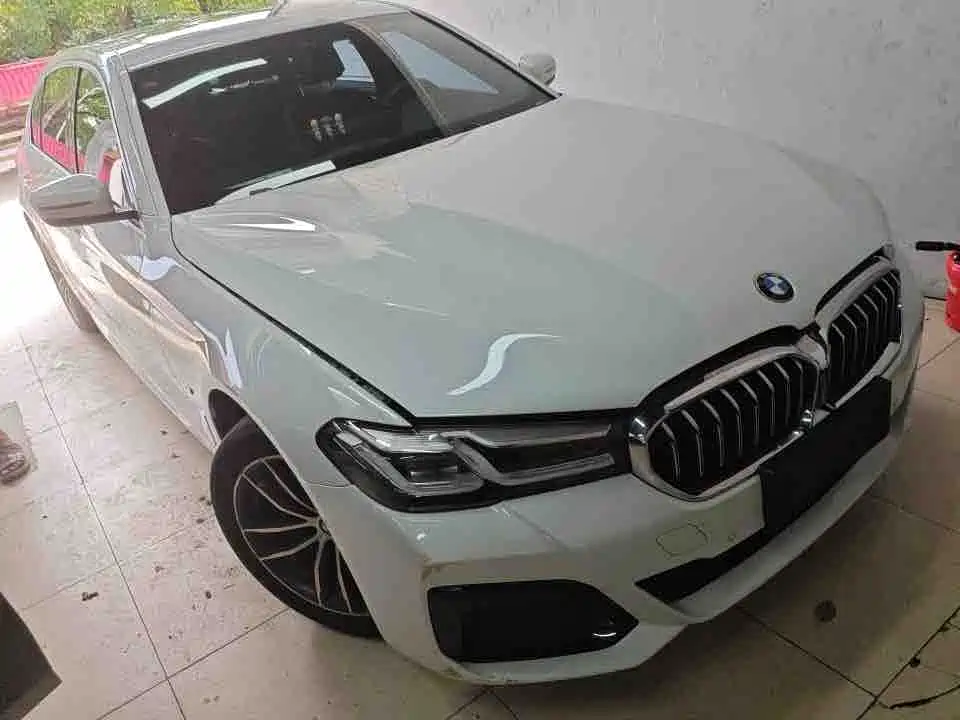 BMW 5 Series — миниатюра 2