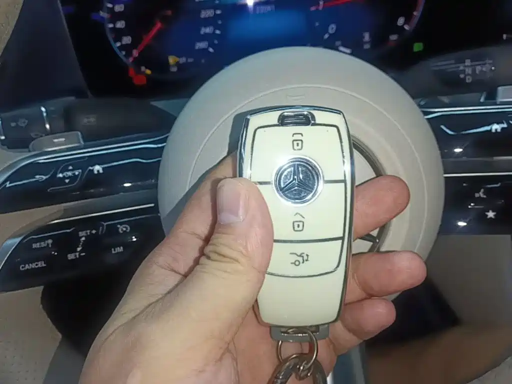 Mercedes-Benz E-Class (Import) — миниатюра 9