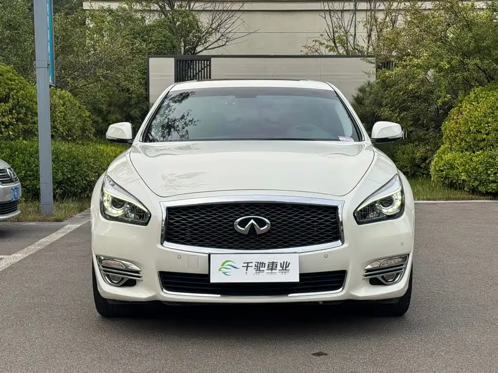 Infiniti Q70 — миниатюра 2