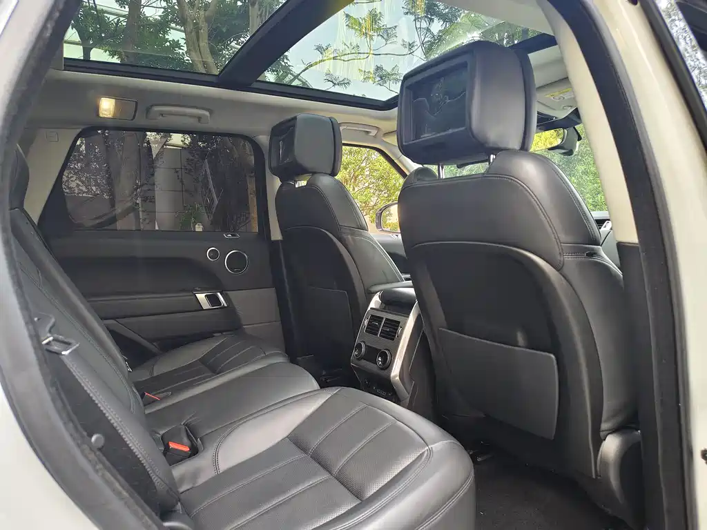 Land Rover Range Rover Sport 2019 3.0 L6 HSE DYNAMIC