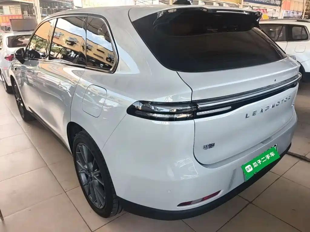Leapmotor Leapmotor C10 — миниатюра 5