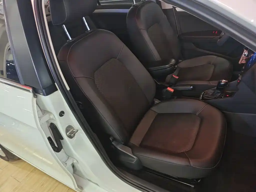 Jetta VA3 — миниатюра 25