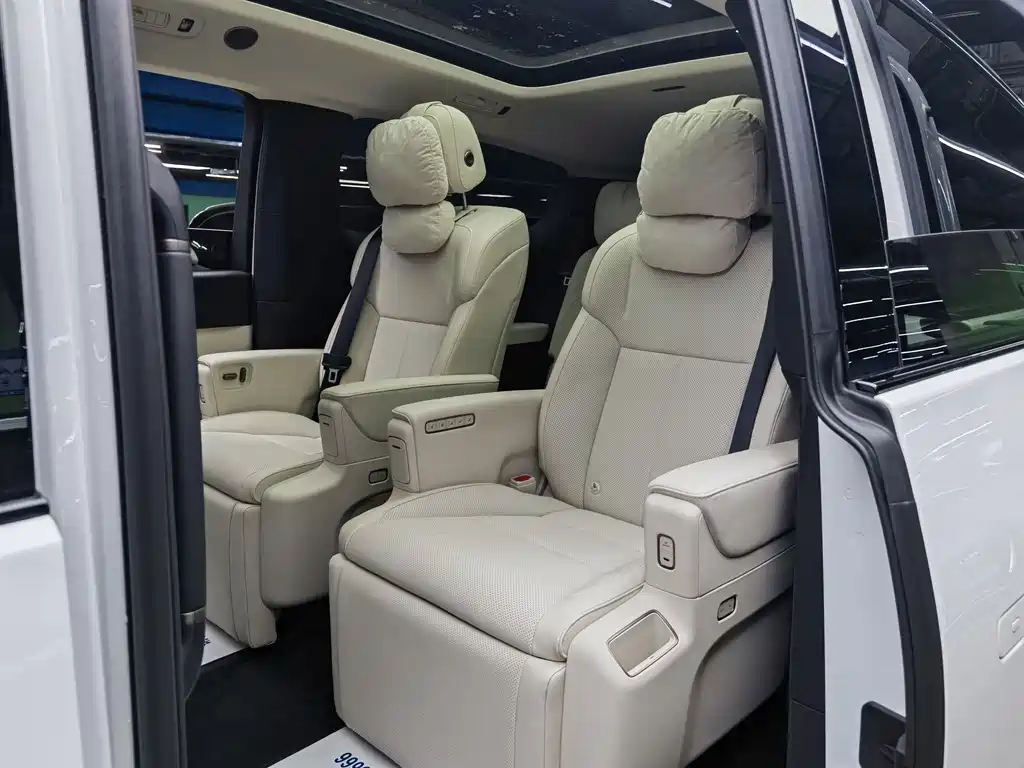 Li Auto Li MEGA — миниатюра 10