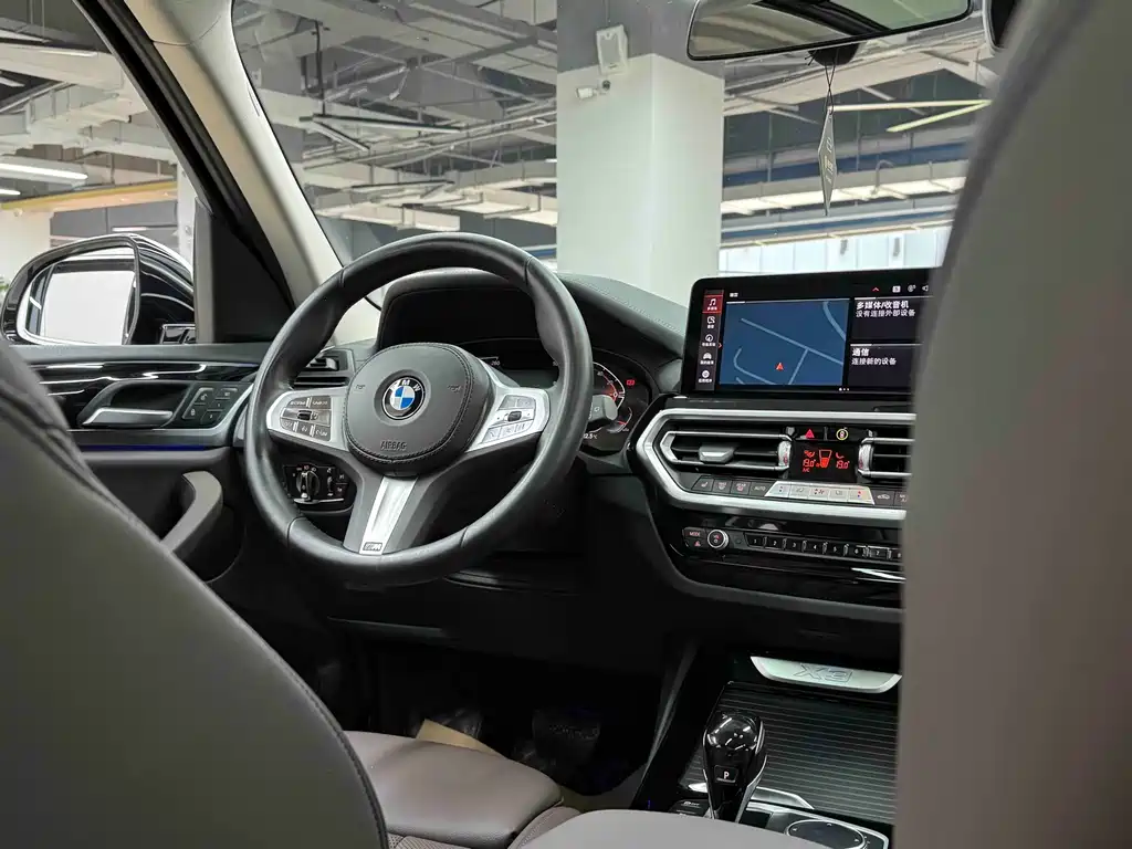 BMW X3 — миниатюра 21