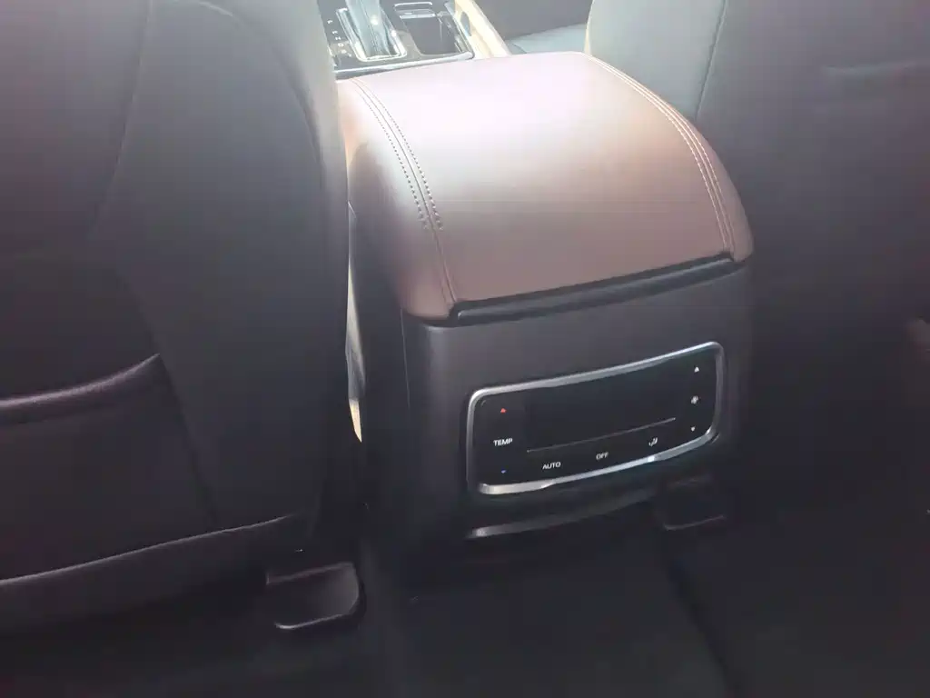 GAC Motor Trumpchi GS8 — миниатюра 14