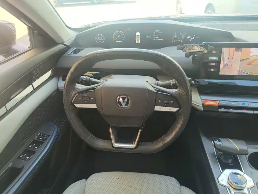 Changan UNI-V iDD — миниатюра 11