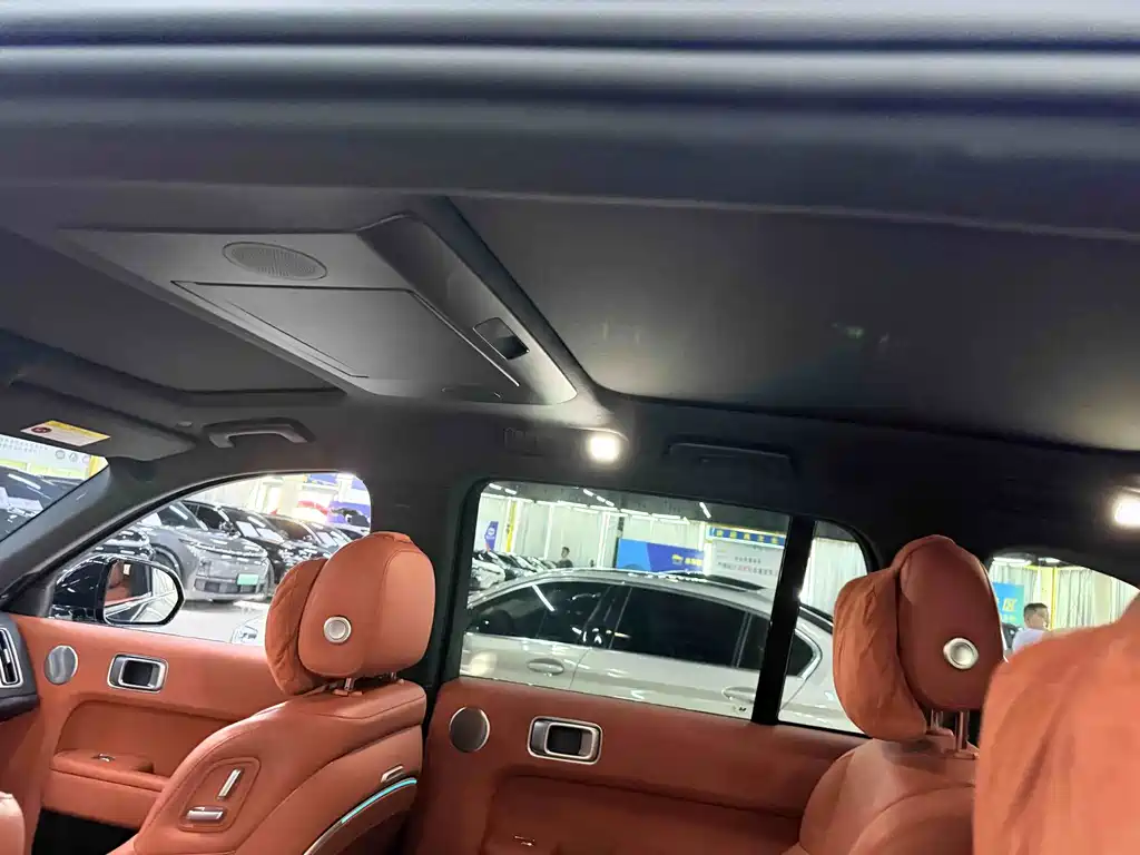 Li Auto Li L8 — миниатюра 7