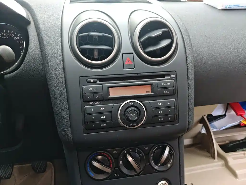 Nissan Qashqai — миниатюра 14