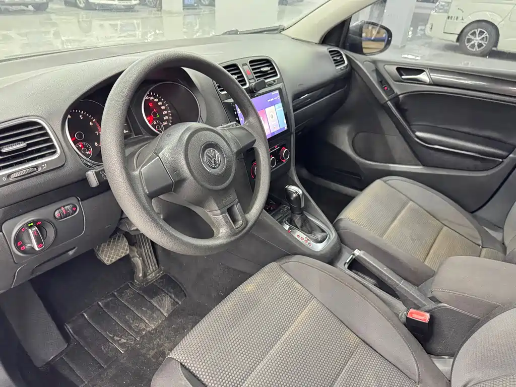Volkswagen Golf — миниатюра 6