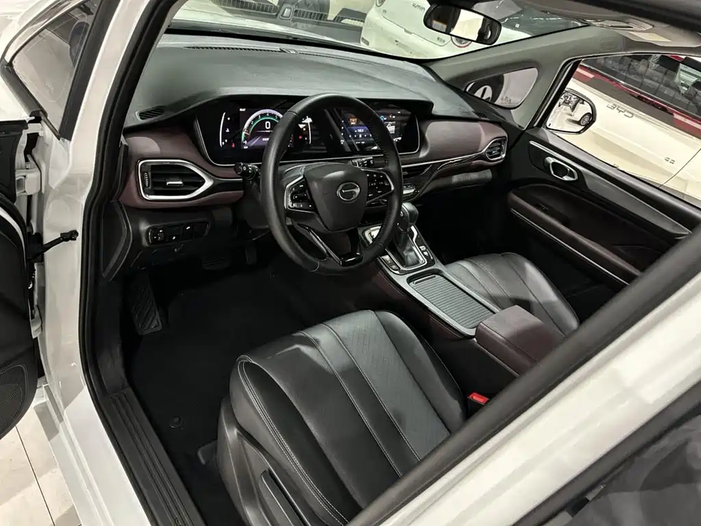 GAC Motor Trumpchi M6 — миниатюра 5